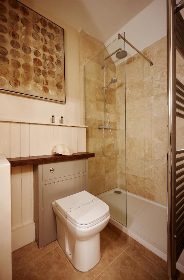 Rita's Luxury Retreat With Swedish Hot Tub And Wood Fuelled Pizza Oven Ferienhaus Shrewsbury